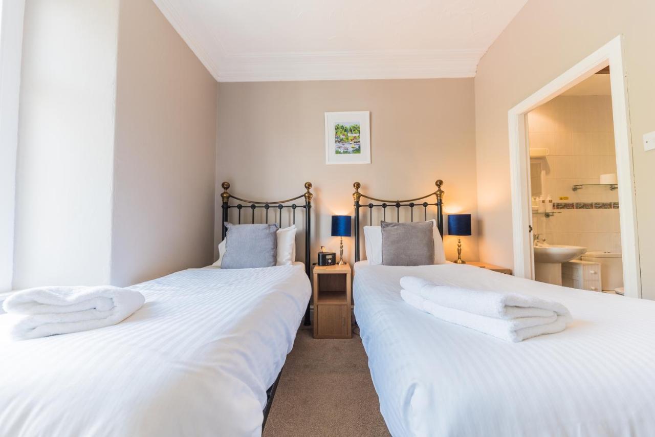 Holly-Wood Guest House Уиндермир Экстерьер фото