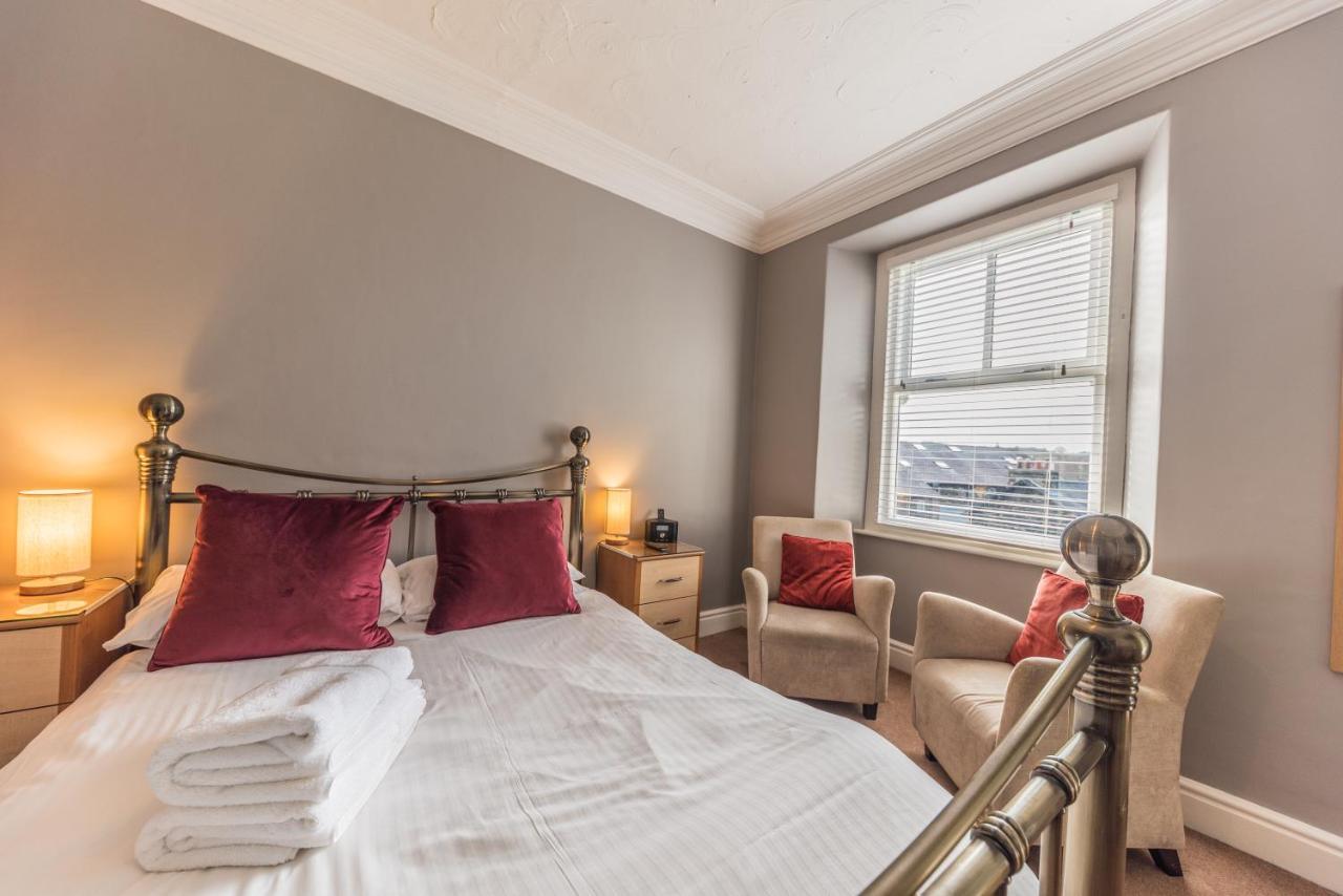 Holly-Wood Guest House Уиндермир Экстерьер фото