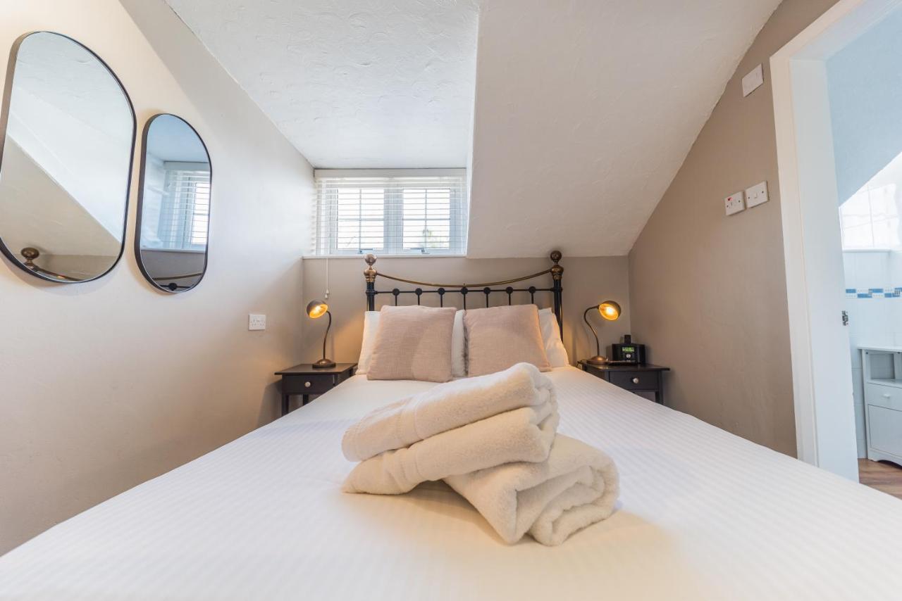 Holly-Wood Guest House Уиндермир Экстерьер фото